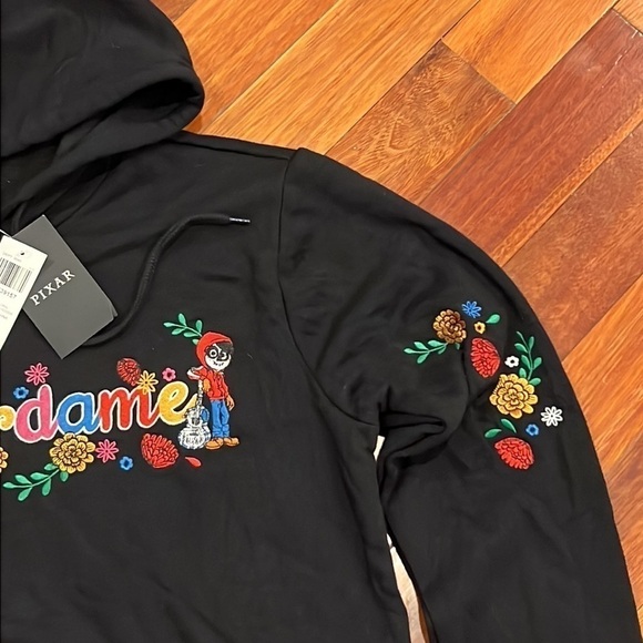 ⭐️ New Disney Pixar Coco Hector & Miguel Hoodie Size Small - Picture 5 of 13